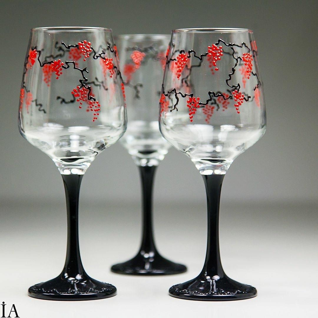 Pinta tu copa... ¡Con una copa! - taller de cerámica en Gijón